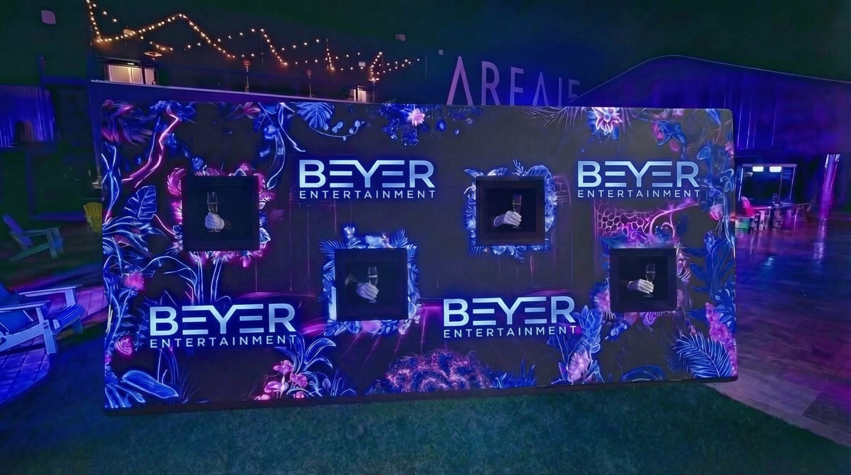20ft LED Champagne Service Wall - Grand 4 Window