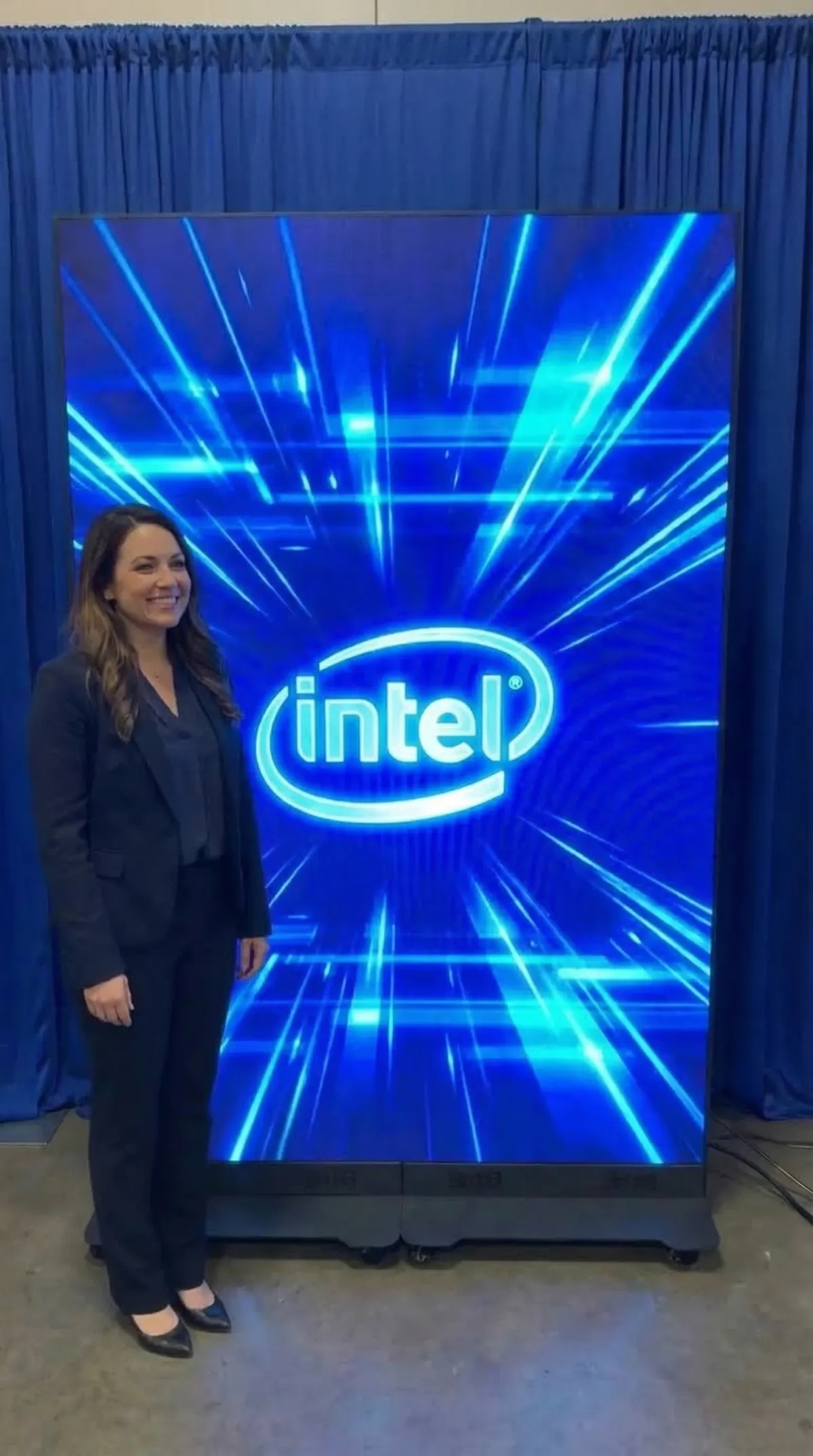 4ft Mobile LED Wall — 2 Units Connected